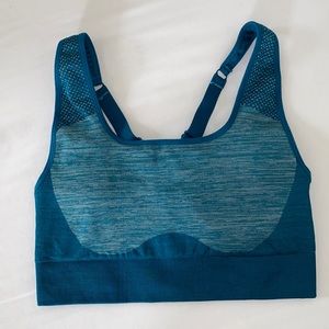 Fabletics Dots seamless sports bar